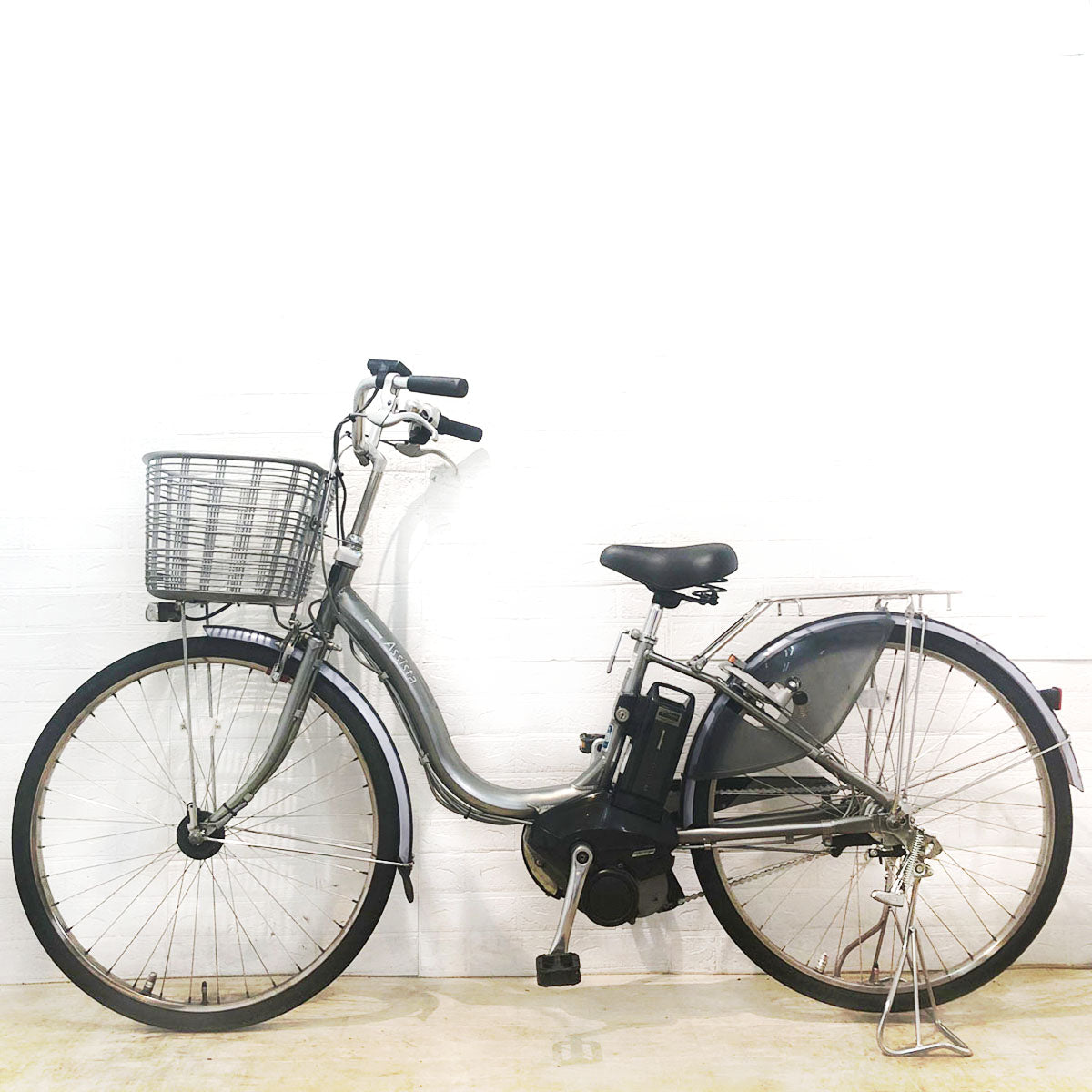 ブリヂストン アシスタ DX シルバー 26インチ YW122 【中古車】