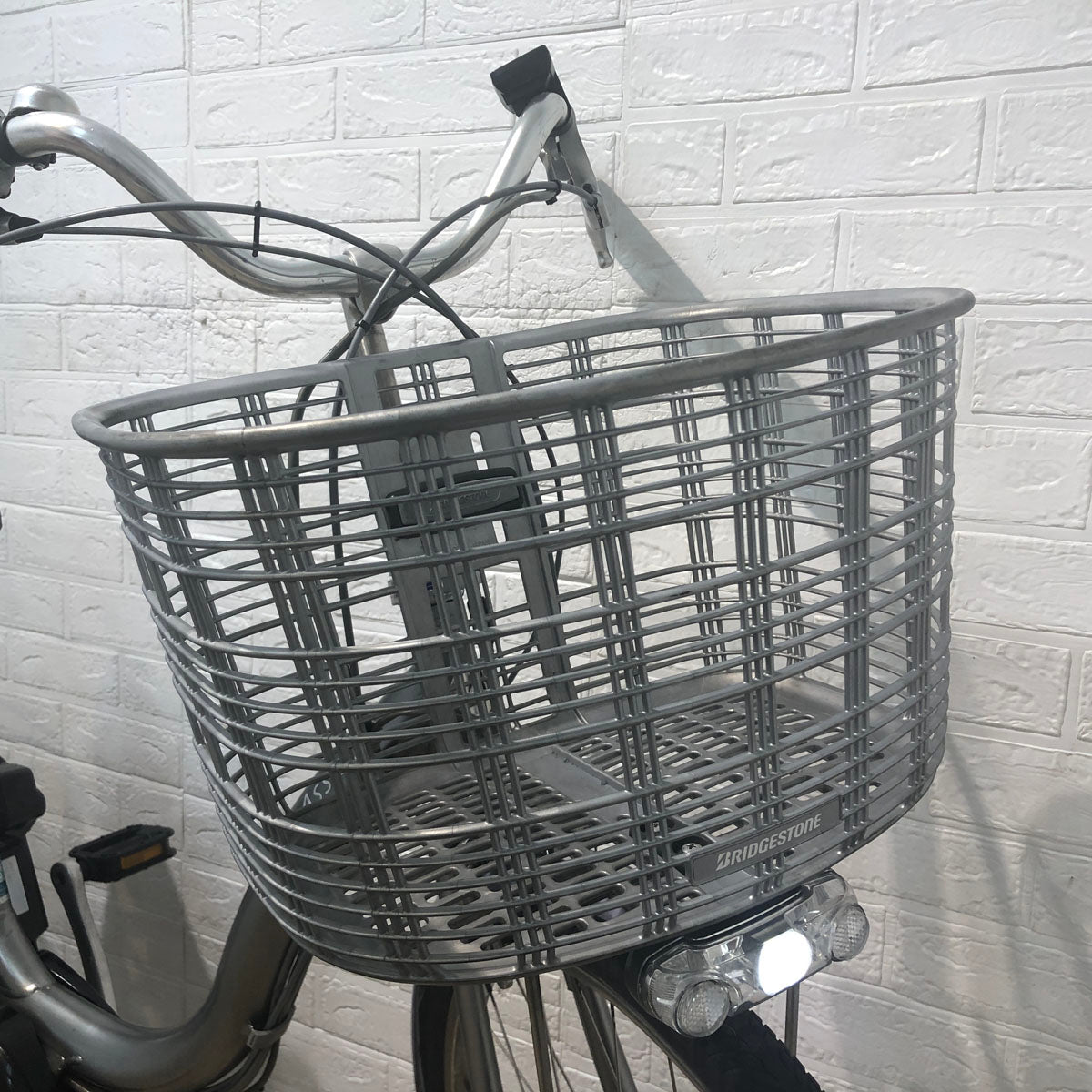 ブリヂストン アシスタ DX シルバー 26インチ YW122 【中古車】