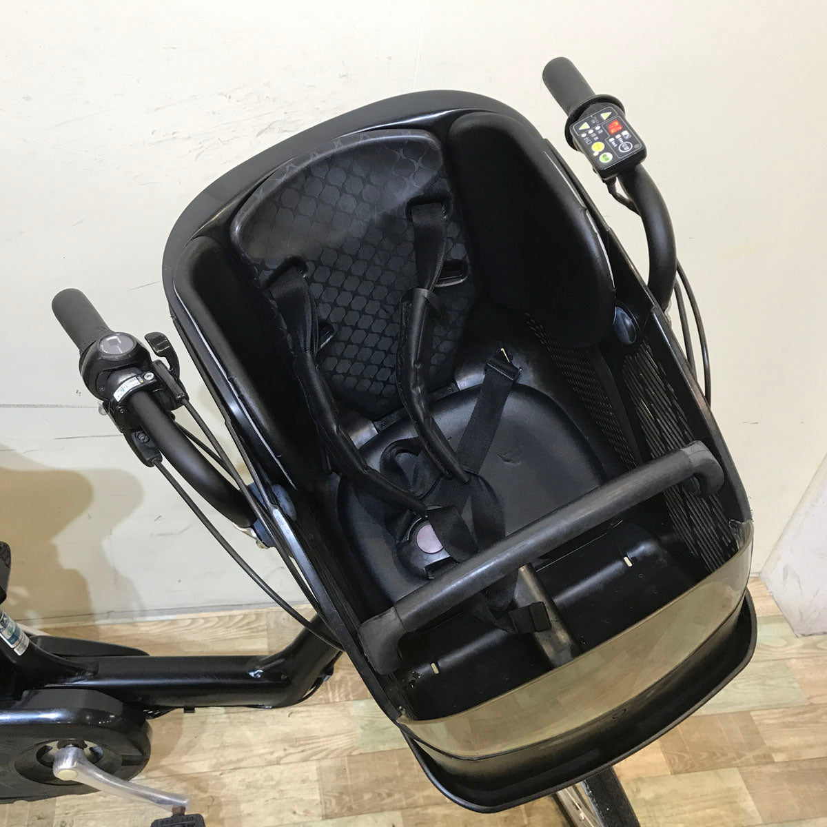 ブリヂストン アンジェリーノ e ブラック 前22×後26インチ KY071【中古車】