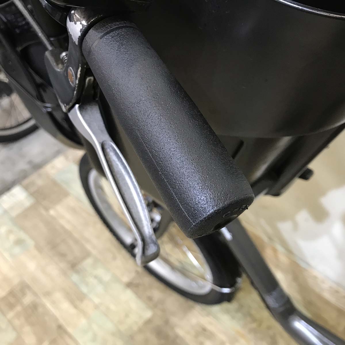 パナソニック ギュット ミニ DX グレー 20インチ KY074【中古車】