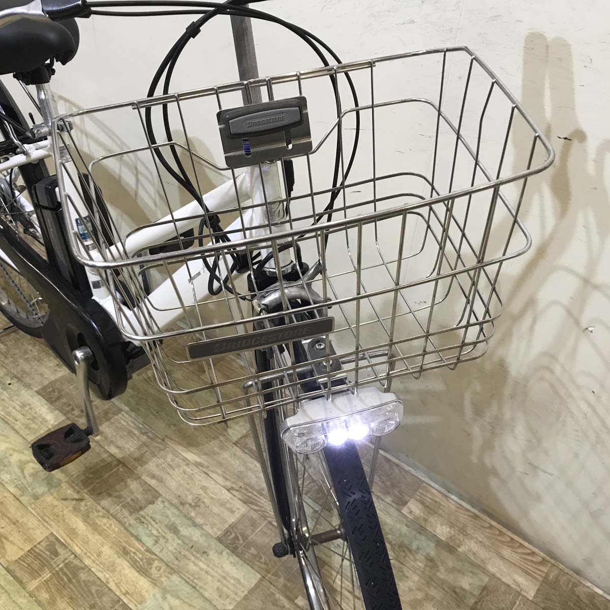 中古電動自転車 ブリヂストン ACL ホワイト 27インチ KD047