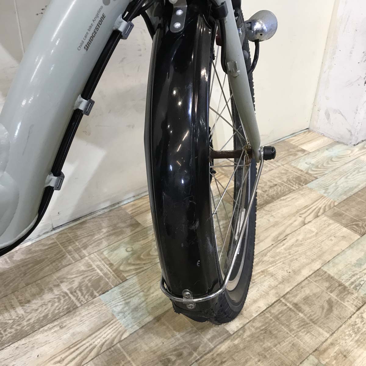 ブリヂストン アンジェリーノ プティット e グレー 20インチ KU004【中古車】