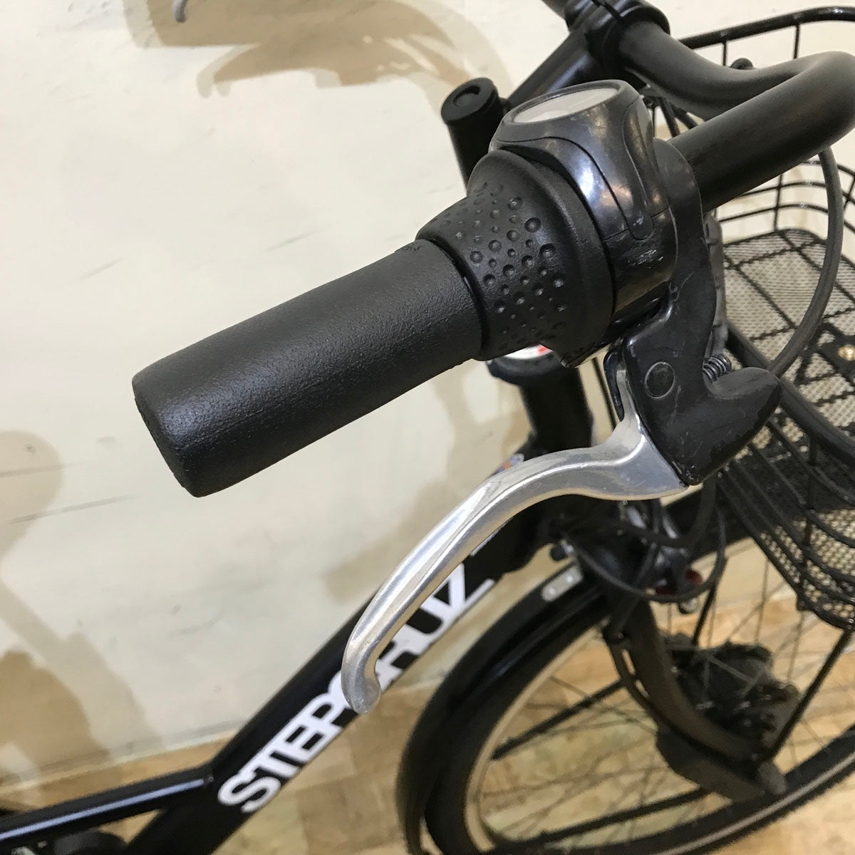 ブリヂストン ステップクルーズ e ブラック 26インチ KY085 【中古車】