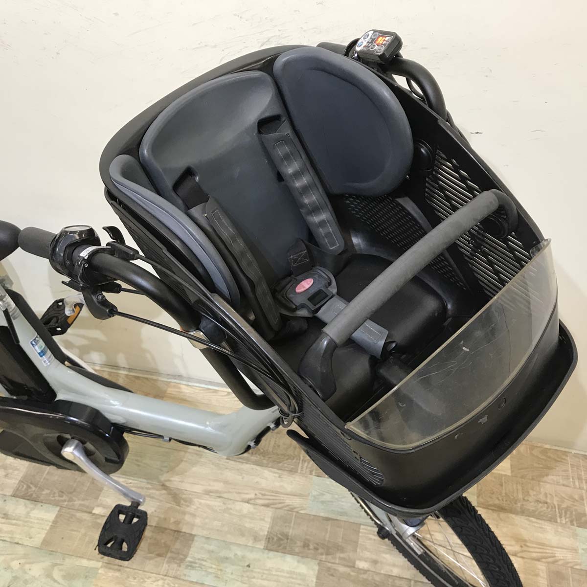 ブリヂストン アンジェリーノ プティット e グレー 20インチ KU004【中古車】