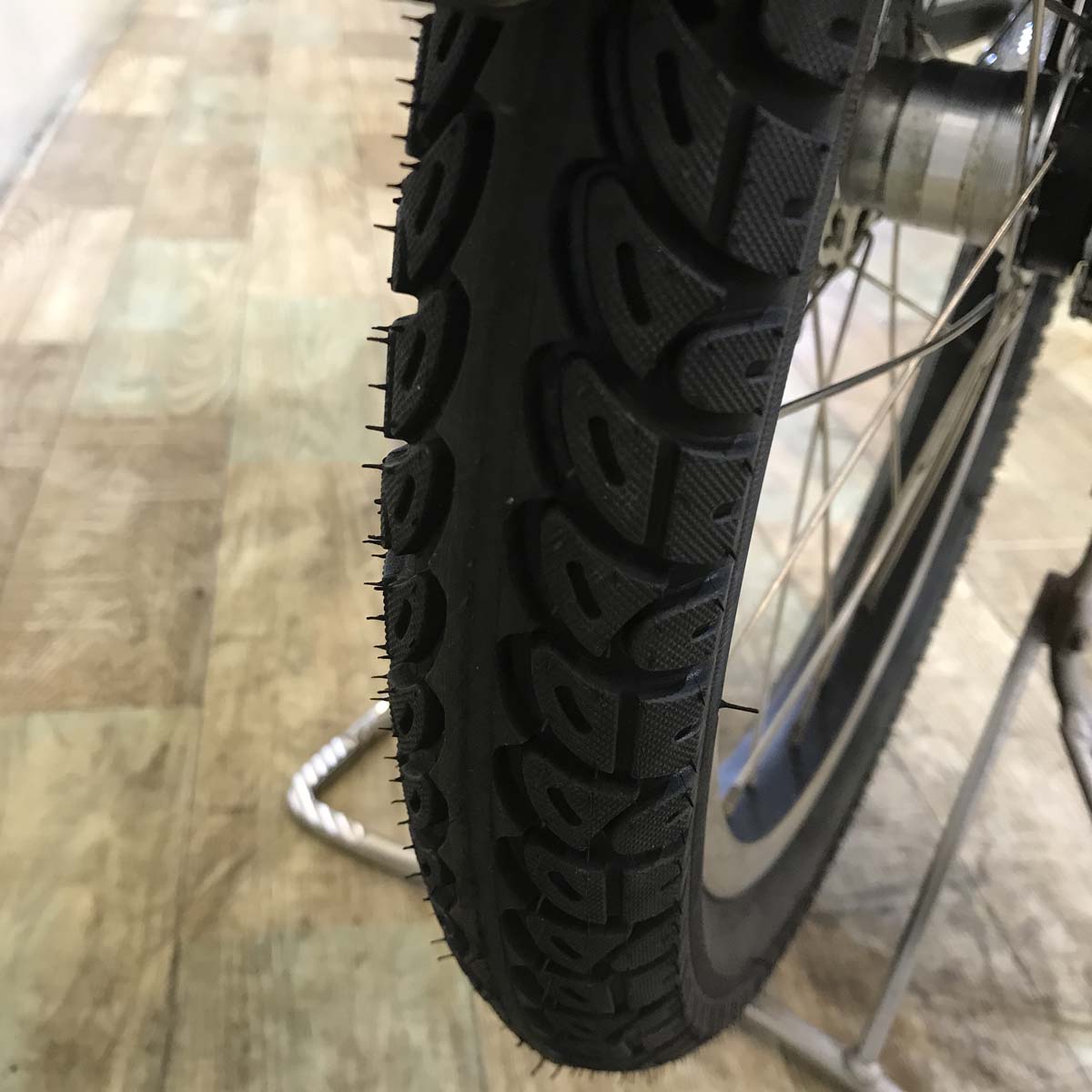 ブリヂストン アンジェリーノ プティット e グレー 20インチ KU004【中古車】