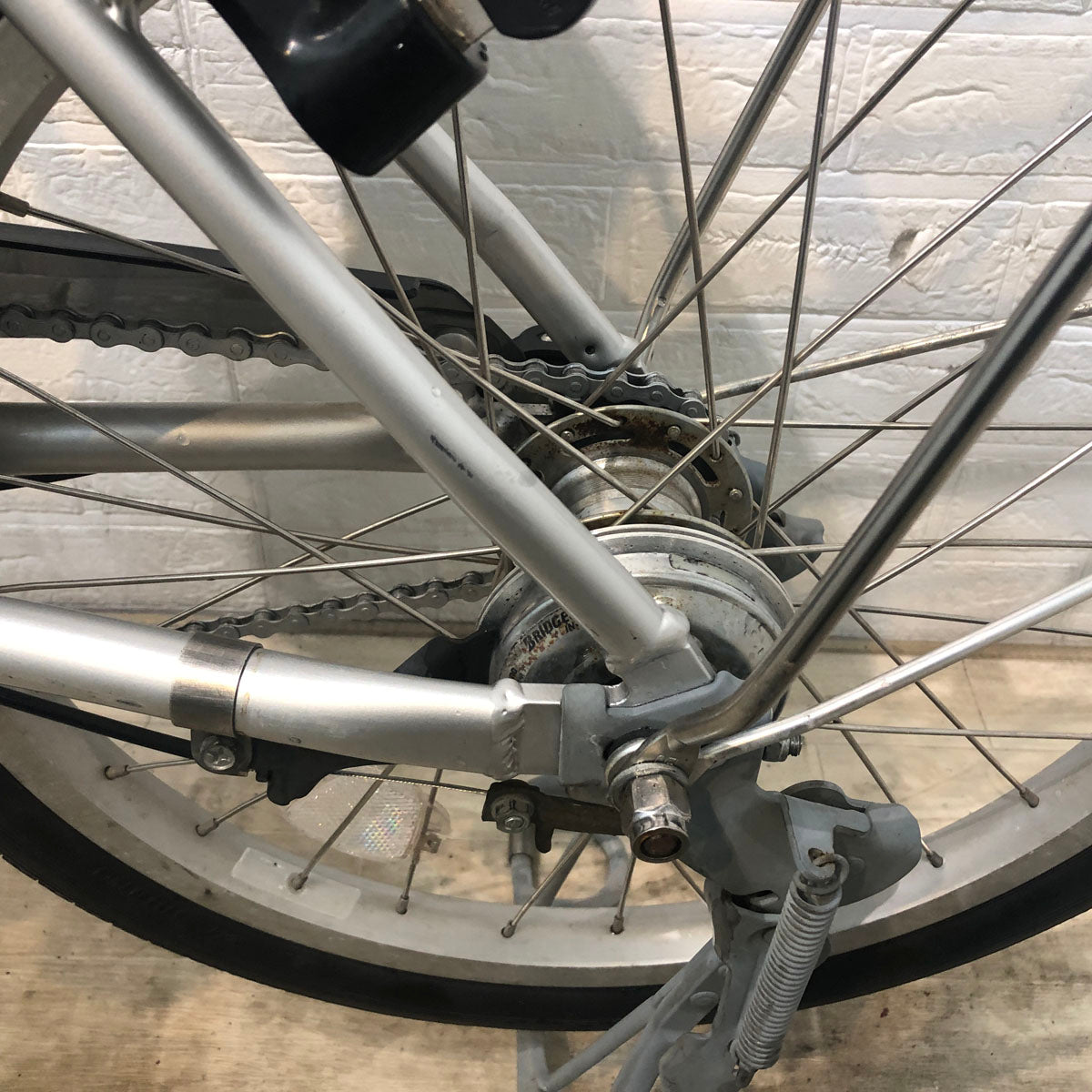 中古電動自転車 ブリヂストン アシスタ ユニ プレミア シルバー 20インチ YE092 