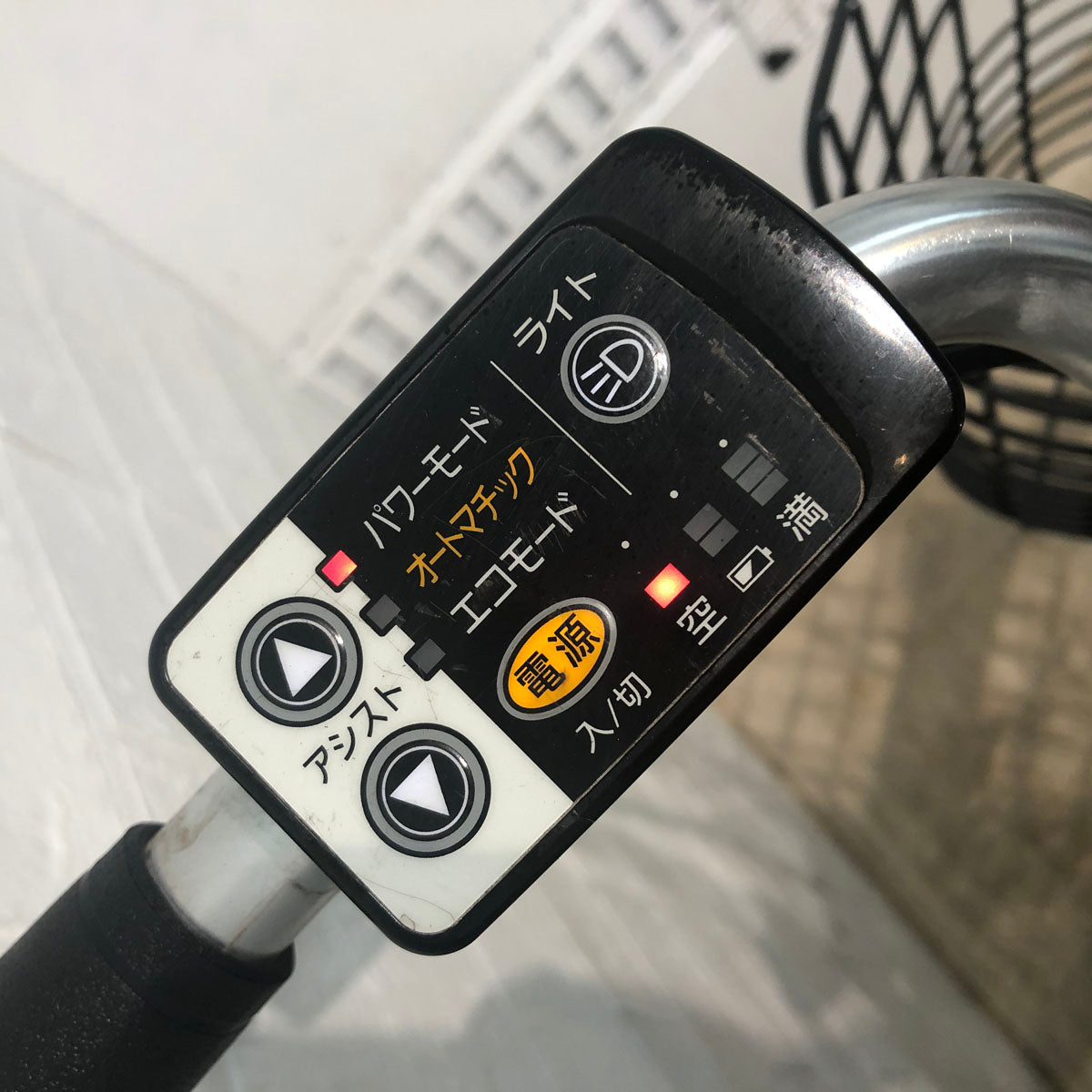 ブリヂストン アシスタ ベーシック シルバー 26インチ YX017 【中古車】
