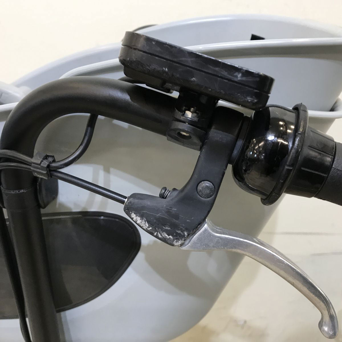 中古電動自転車 ブリヂストン ビッケ ポーラーe グレー 20インチ KI009