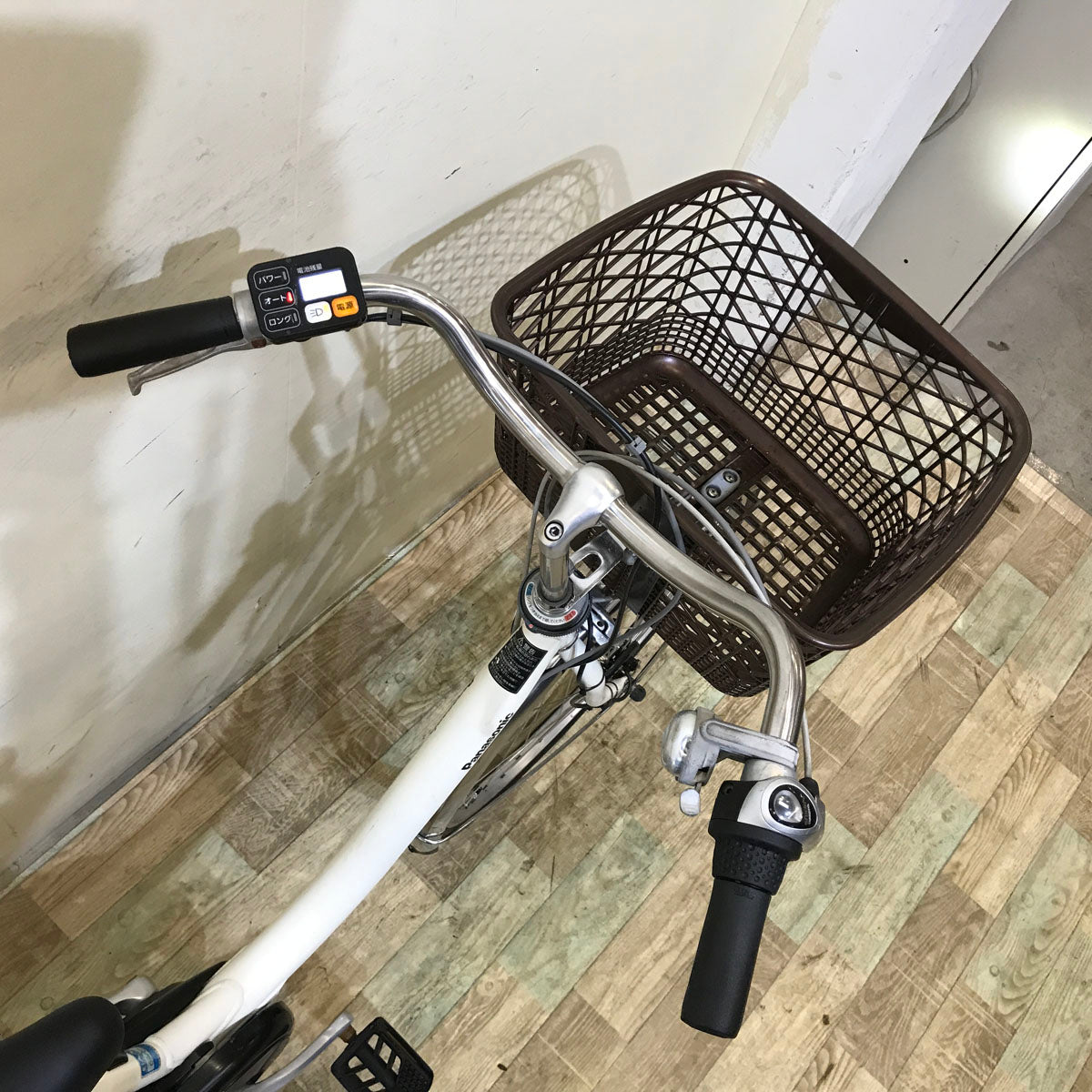 パナソニック ビビ LU ホワイト 24インチ KY088 【中古車】