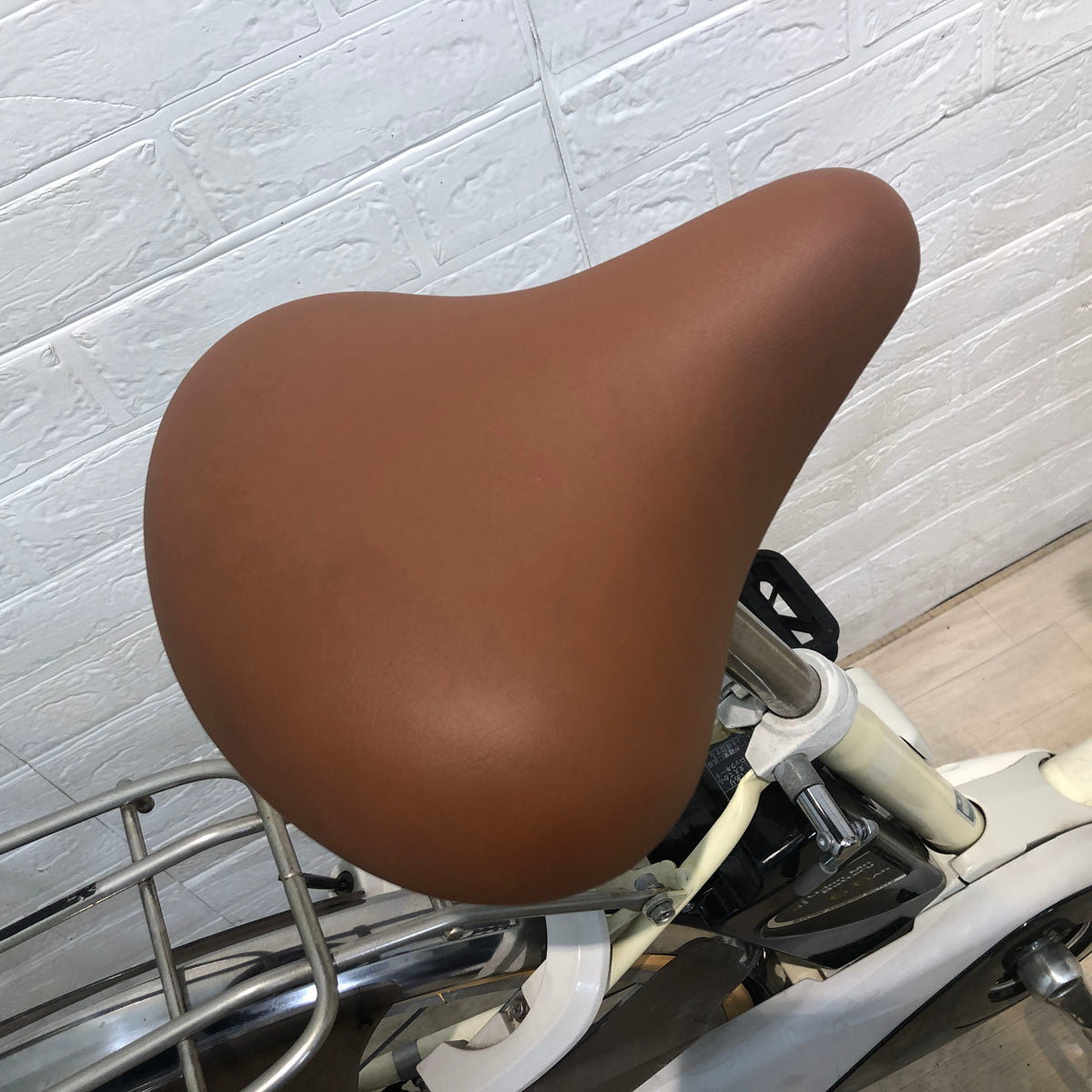 パナソニック ビビ NX アイボリー ホワイト 26インチ YS036  【中古車】