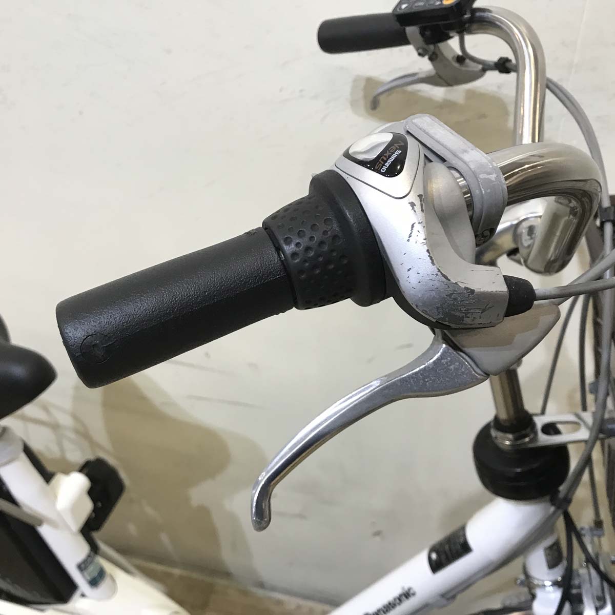 パナソニック ビビ DX ホワイト 24インチ KD063 【中古車】