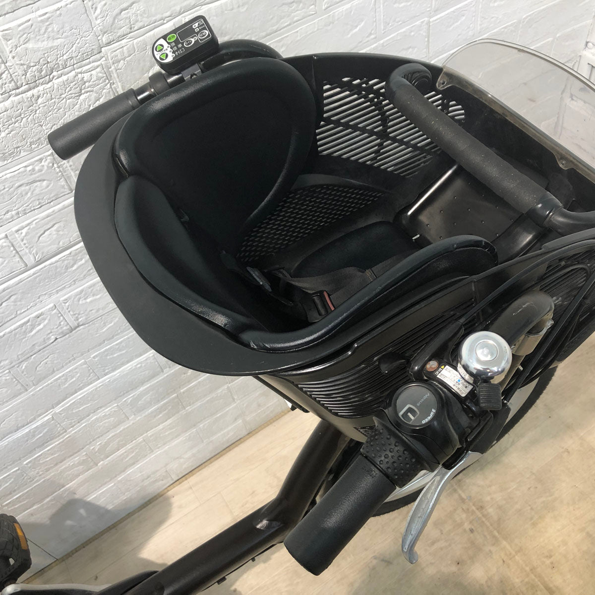 ブリヂストン アンジェリーノ プティット e ブラウン 20インチ YS038【中古車】