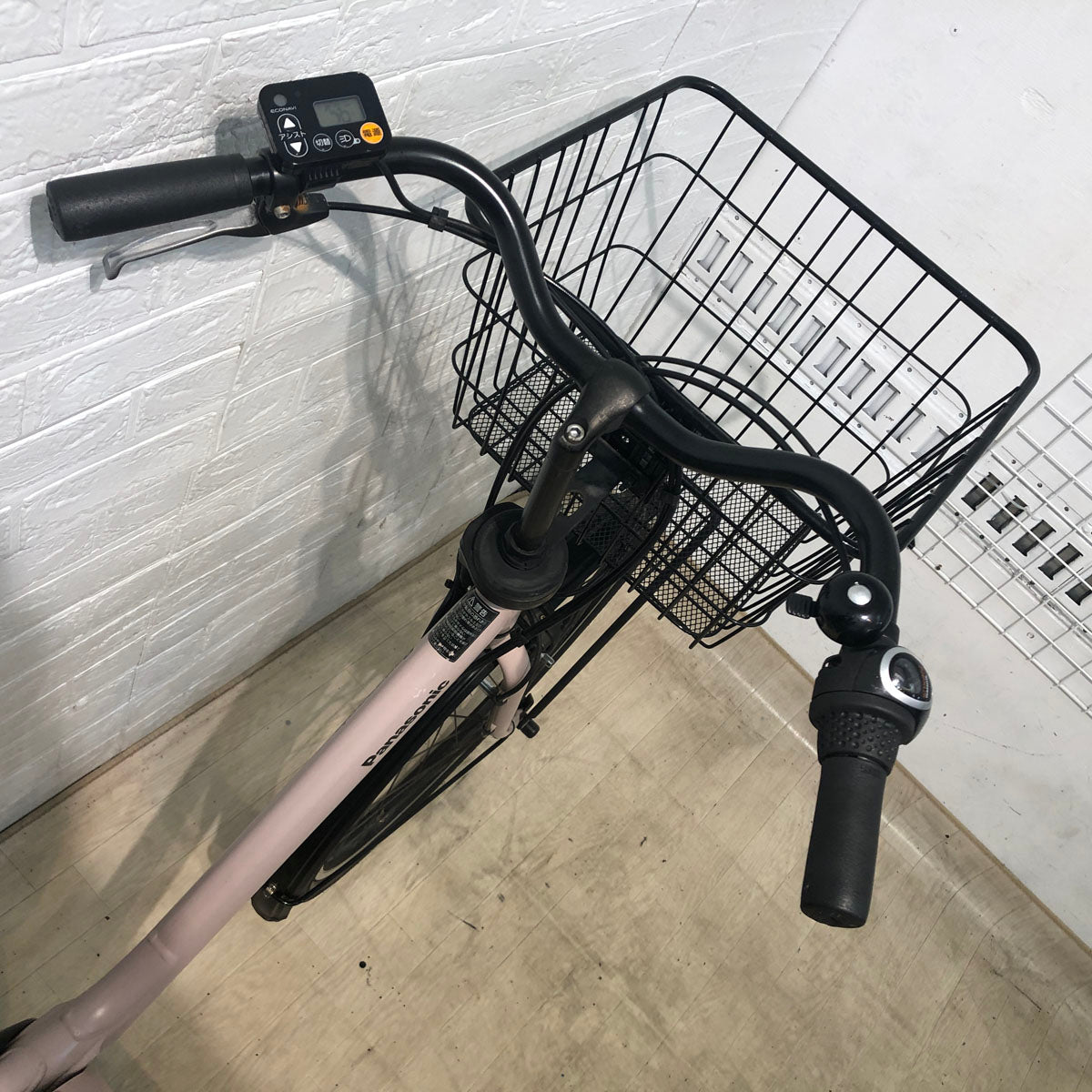 パナソニック ギュット アニーズ F DX  マットグレージュ 26インチ YX024【中古車】
