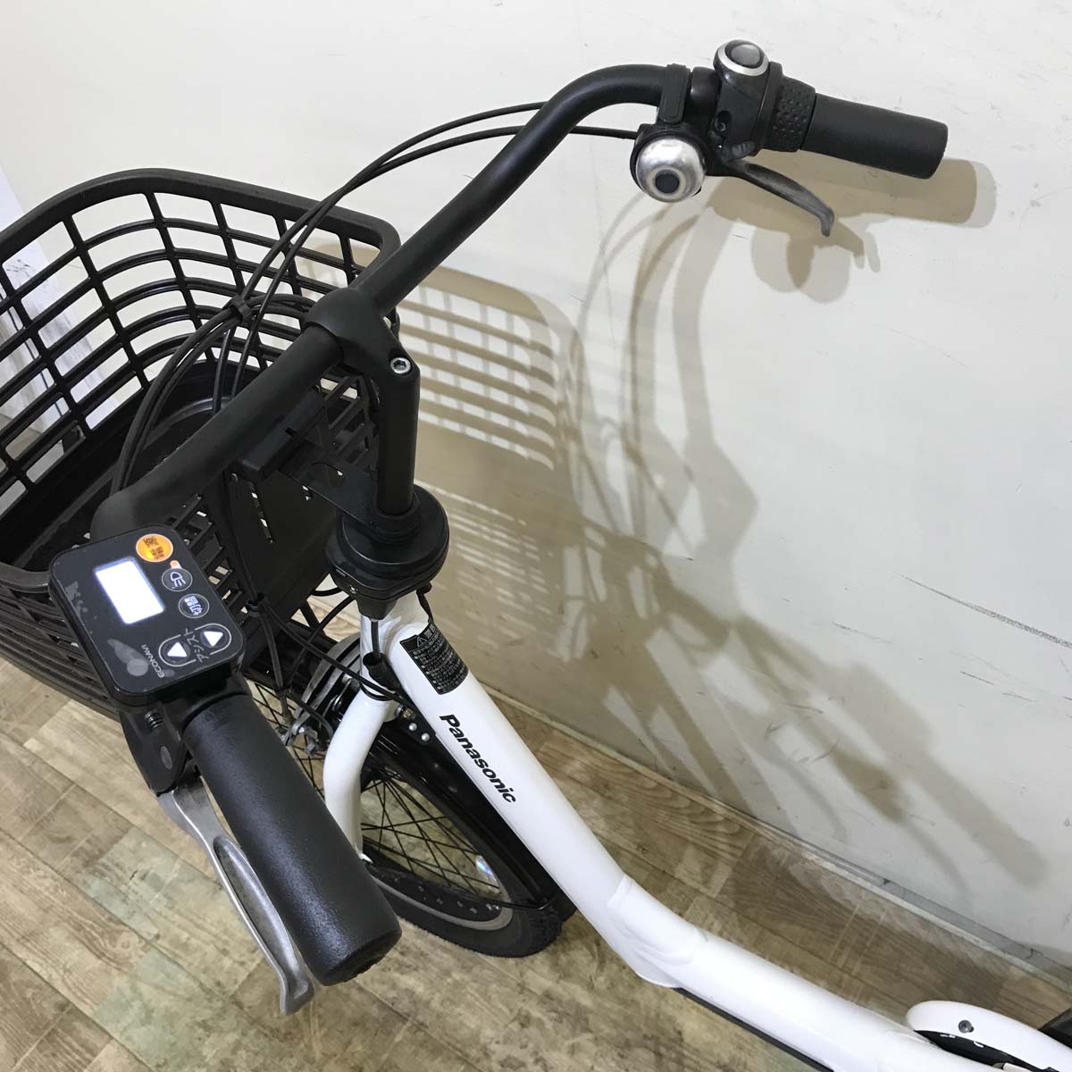 パナソニック ギュット アニーズ ホワイト 20インチ KY098【中古車】