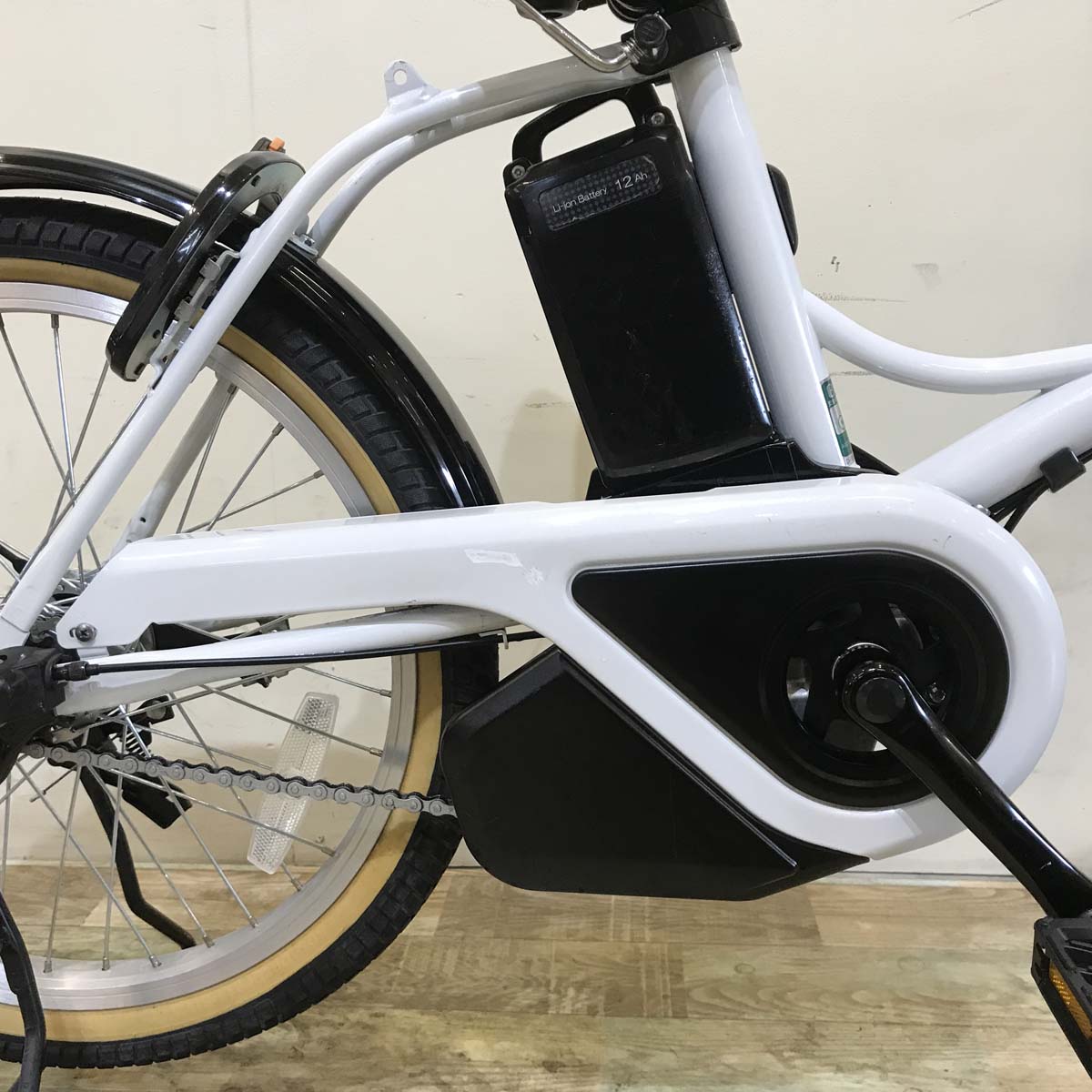 パナソニック グリッター ホワイト 20インチ KY102 【中古車】