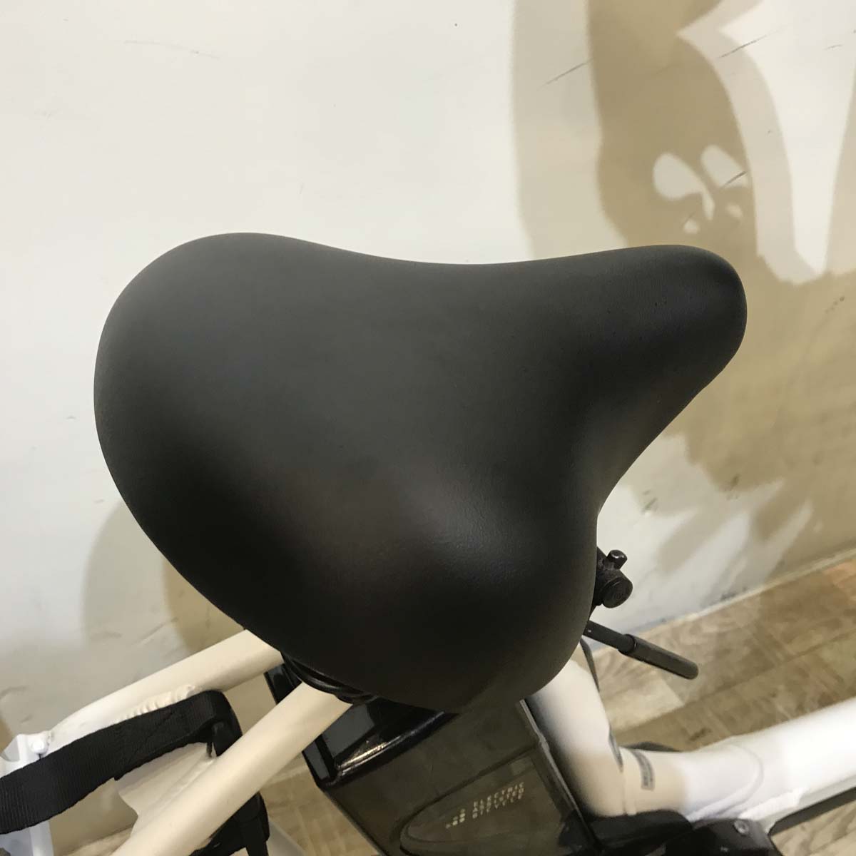 中古電動自転車 パナソニック ギュット アニーズ ホワイト 20インチ KD083