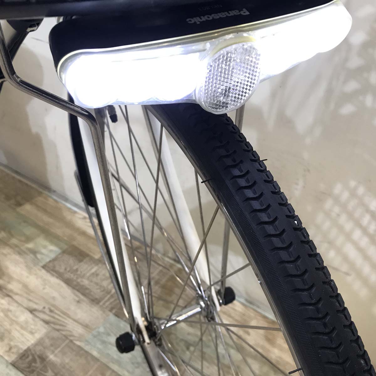 パナソニック ギュット プラス ホワイト 26インチ KU029  【中古車】