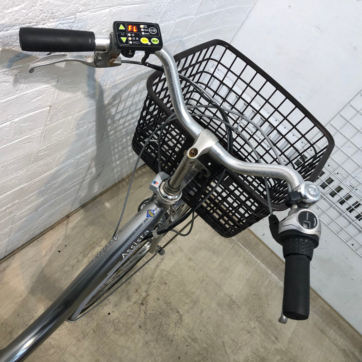 中古電動自転車 ブリヂストン アシスタ DX シルバー 26インチ YE123 