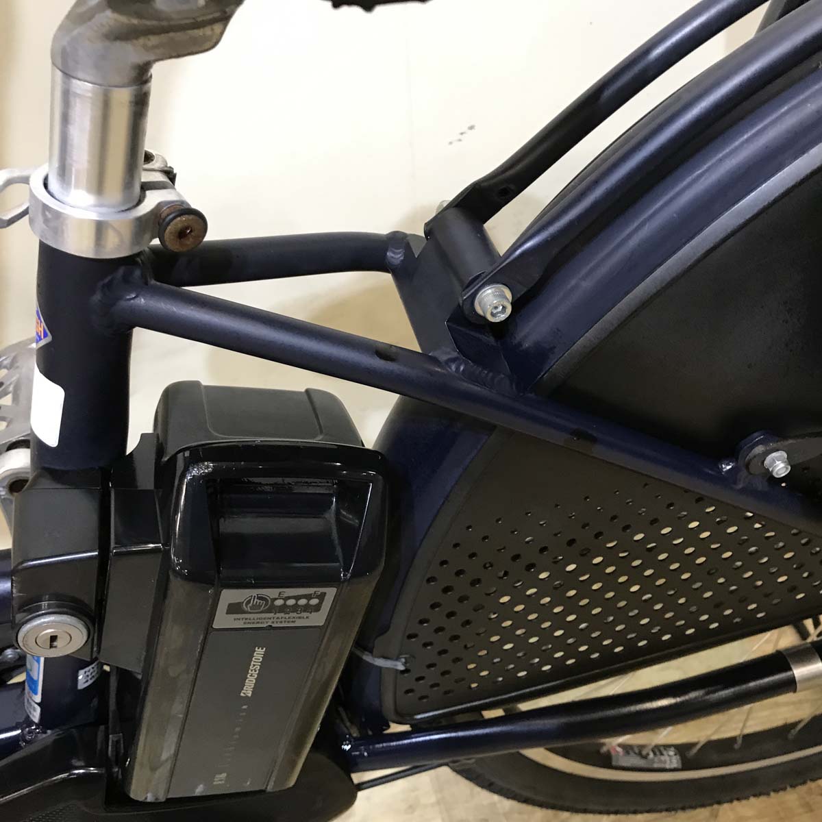 ブリヂストン HYDEE 2 ハイディ ツー ネイビー 26インチ KY114 【中古車】