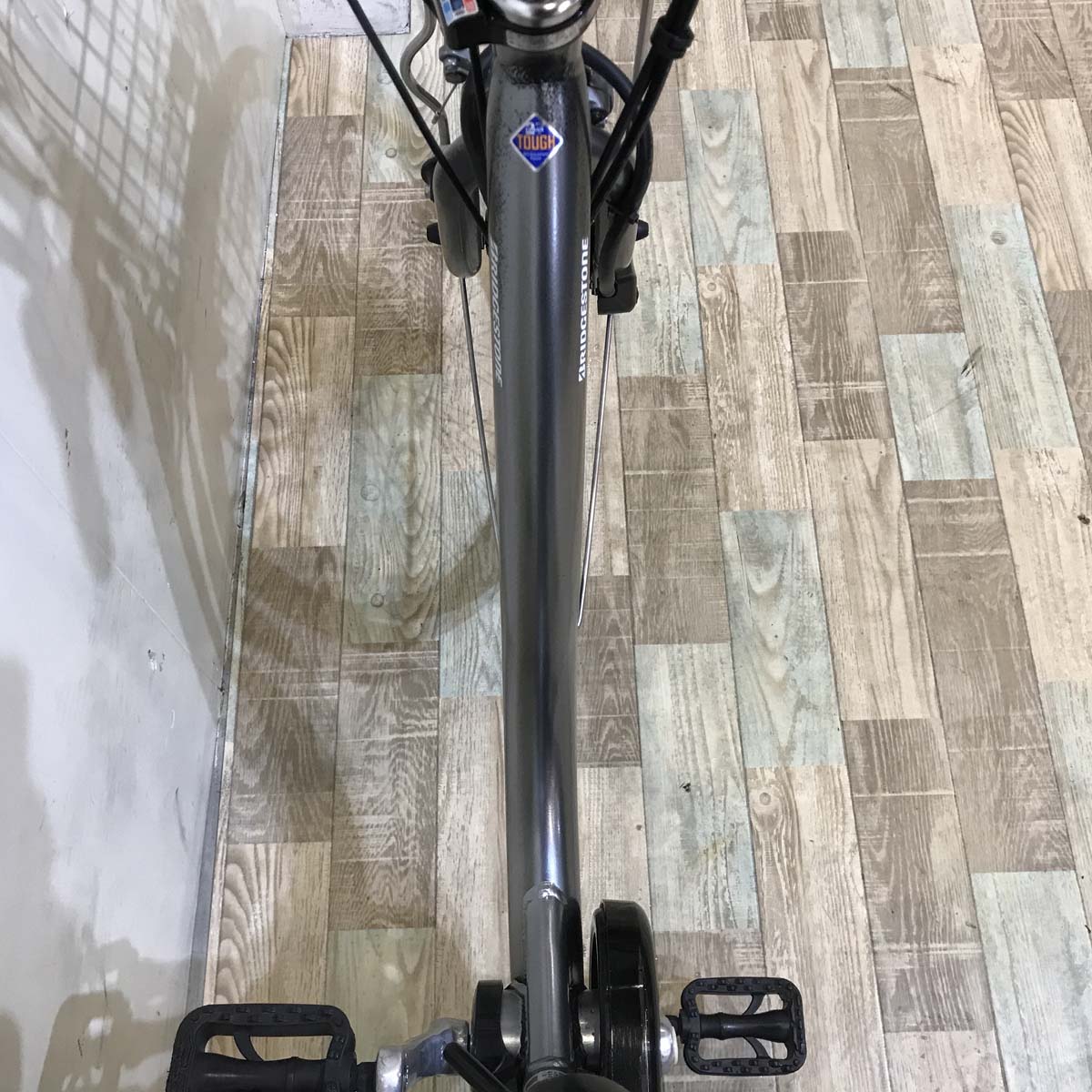 ブリヂストン フロンティア シルバー 26インチ KU036  【中古車】