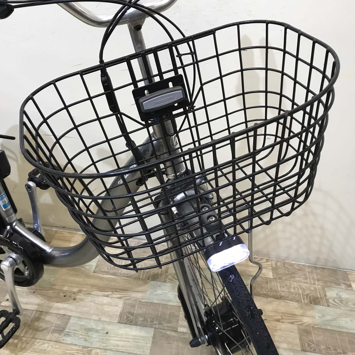 ブリヂストン フロンティア シルバー 26インチ KU036  【中古車】