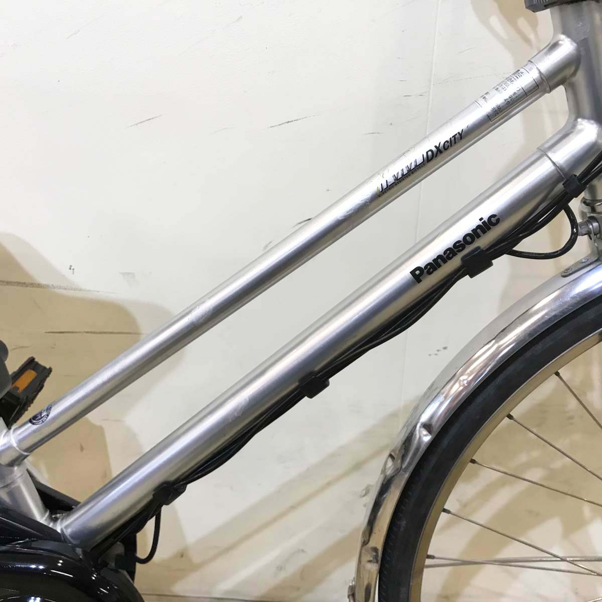 パナソニック ビビ DX シティ シルバー 27インチ KY120【中古車】