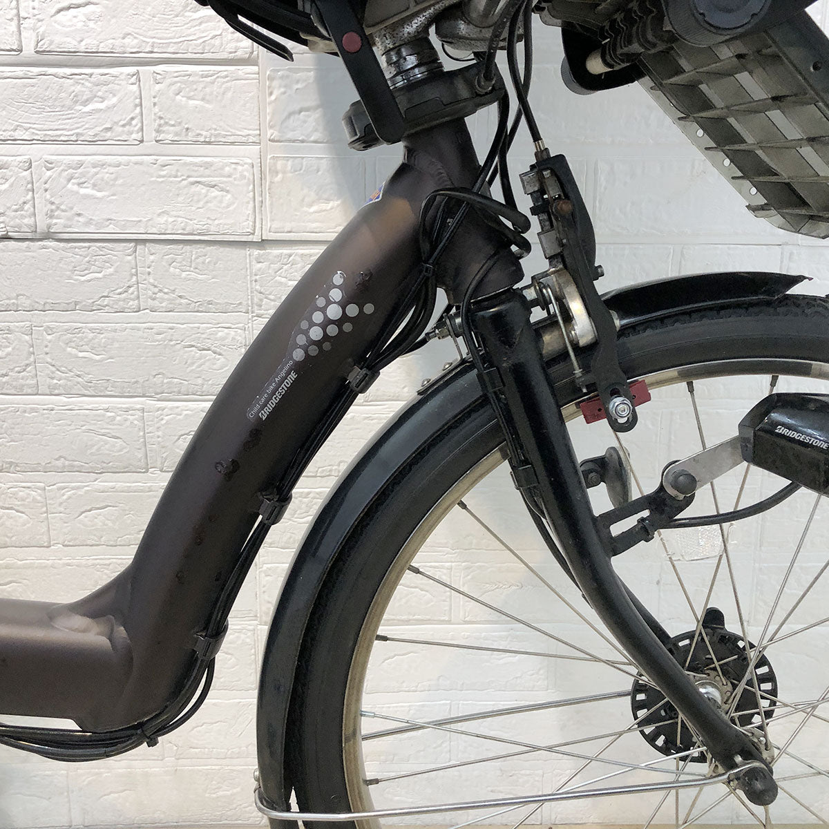 ブリヂストン アンジェリーノ e ブラウン 前22×後26インチ YE129【中古車】