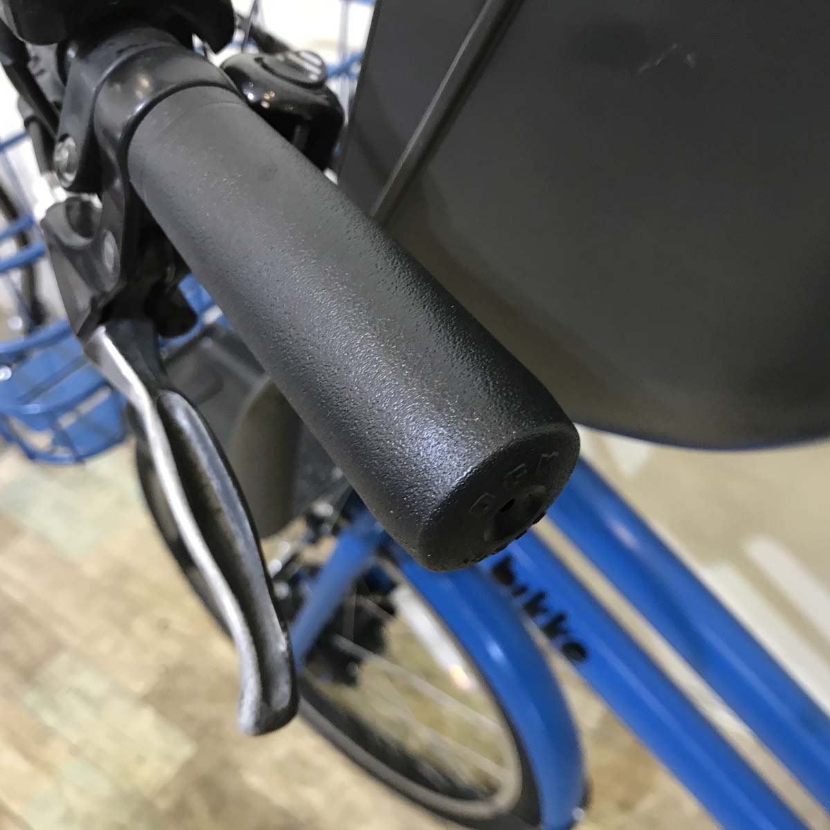 ブリヂストン bikke GRI ビッケ グリ ブルー 前24×20インチ KY123  【中古車】