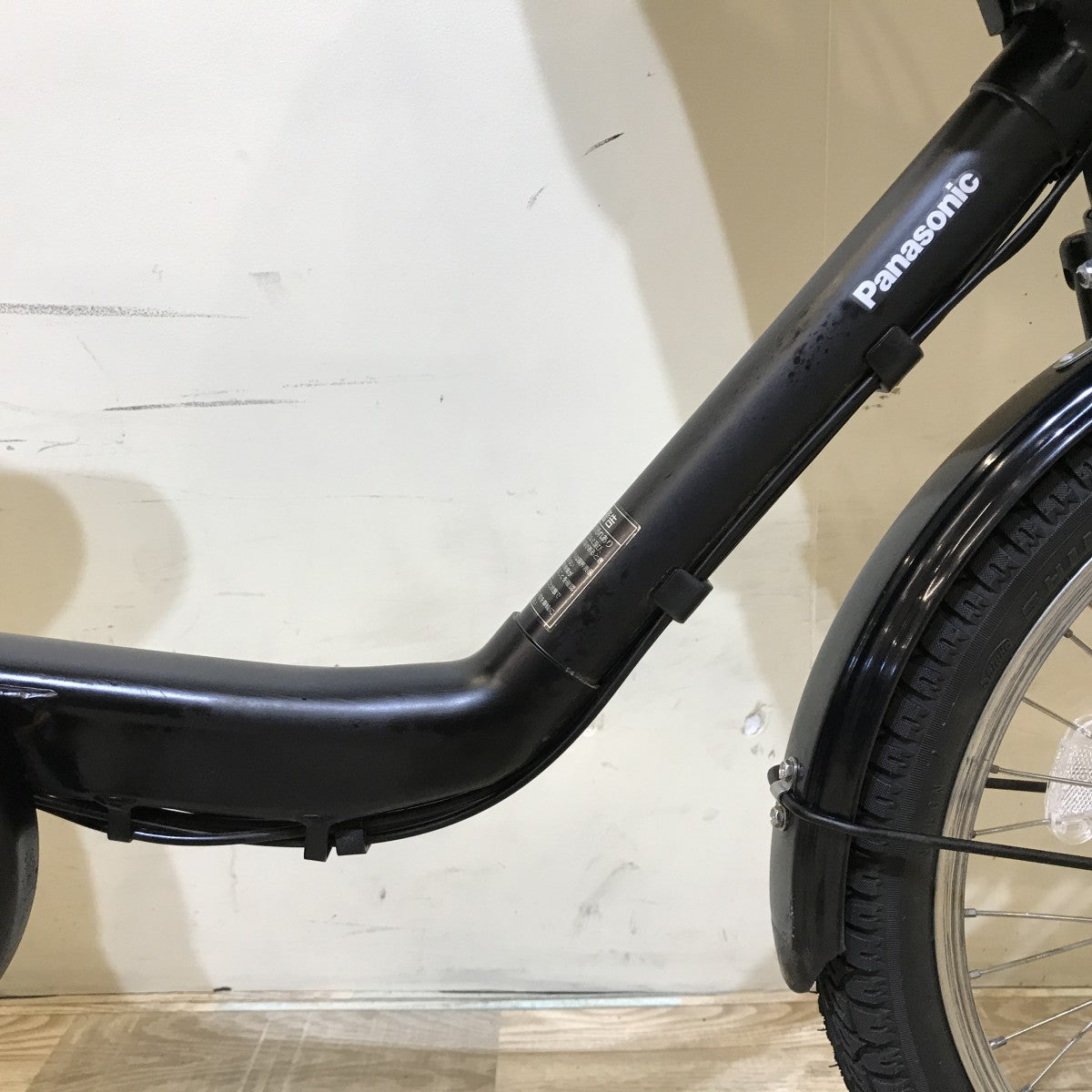 パナソニック ギュットミニDX ブラック 20インチ KI042 【中古車】