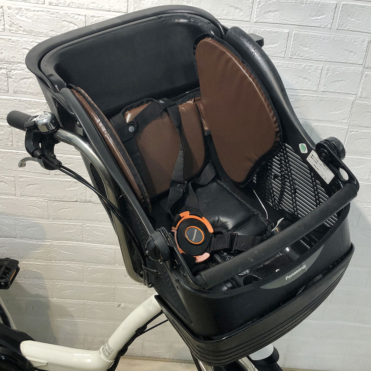 パナソニック ギュット ホワイト 前22×後26インチ YE135【中古車】