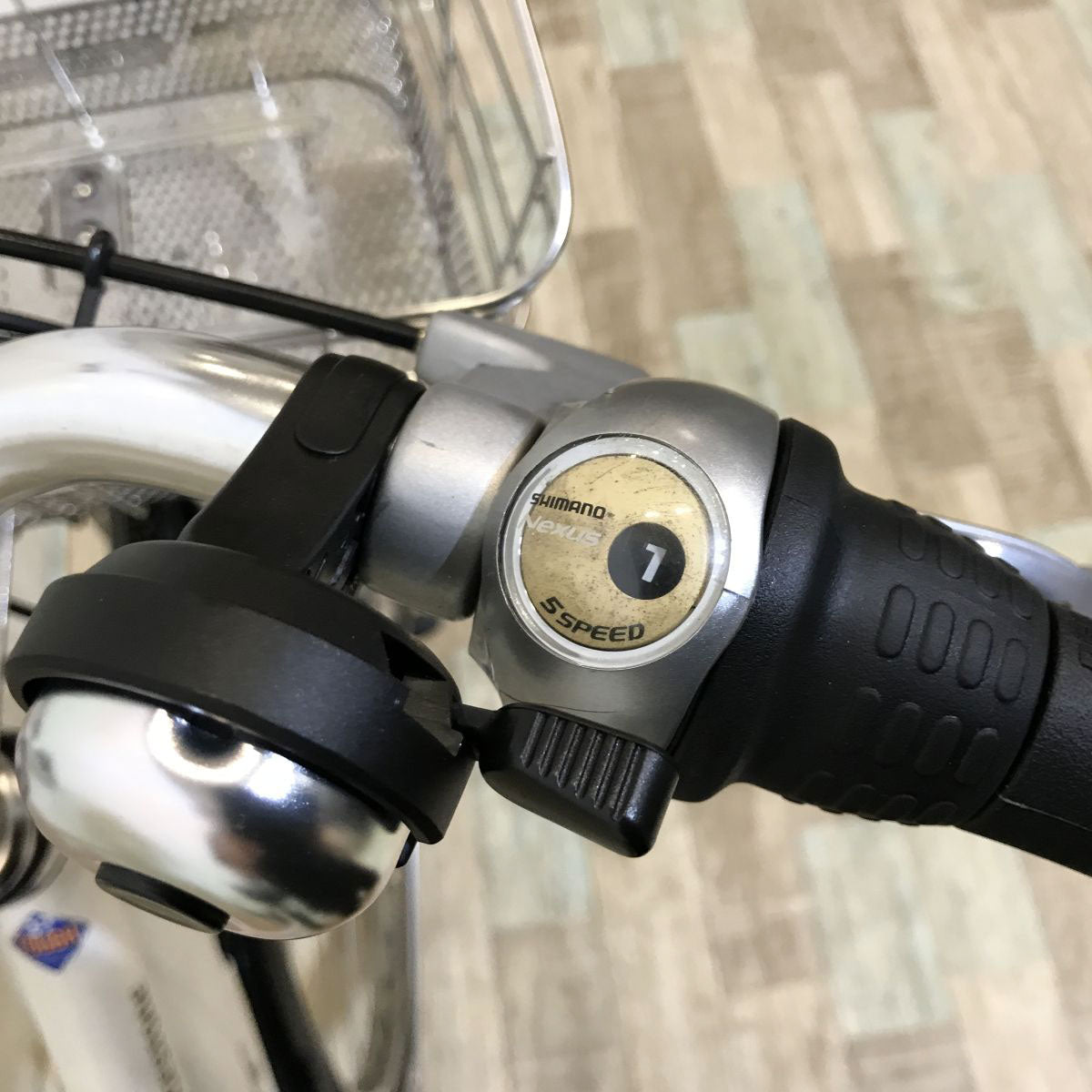 中古電動自転車 ブリヂストン アルベルトe ホワイト 27インチ KI047