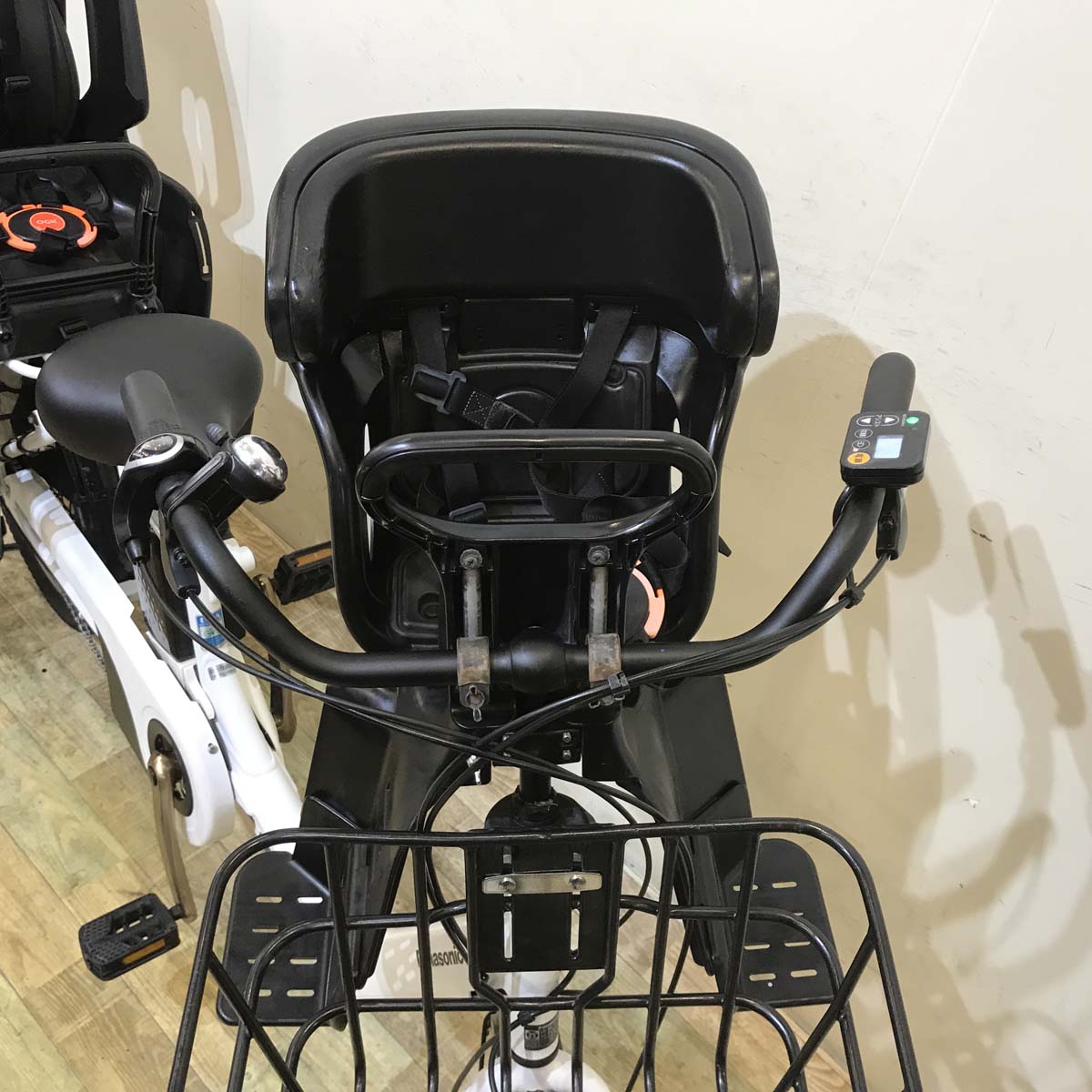 パナソニック ギュット アニーズ EX ホワイト 20インチ KD110【中古車】