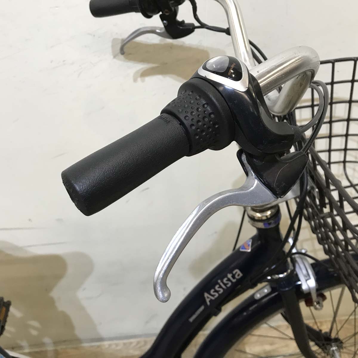 ブリヂストン アシスタ ファイン ネイビー 26インチ KY136 【中古車】