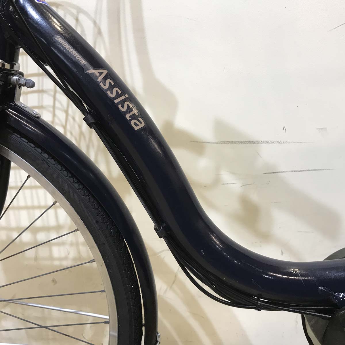 ブリヂストン アシスタ ファイン ネイビー 26インチ KY136 【中古車】