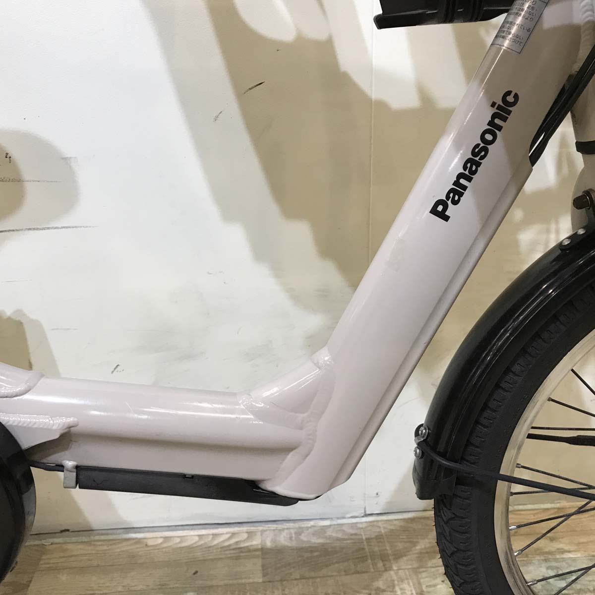 パナソニック ギュット アニーズ ベージュ 20インチ KY137【中古車】