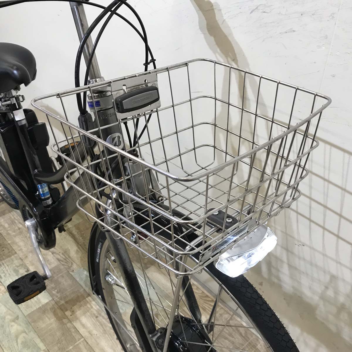 ブリヂストン アルベルト e シルバー 26インチ KU058 【中古車】