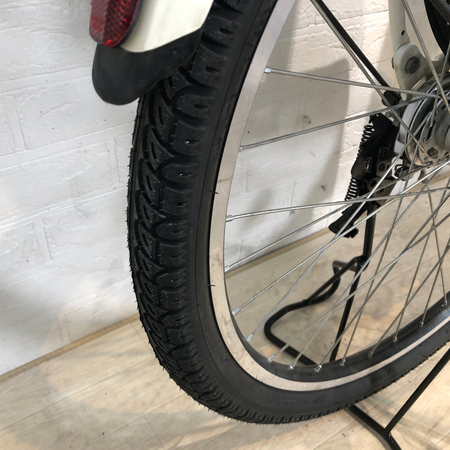 ブリヂストン HYDEE 2 ハイディ ツー ホワイト 26インチ YN096 【中古車】