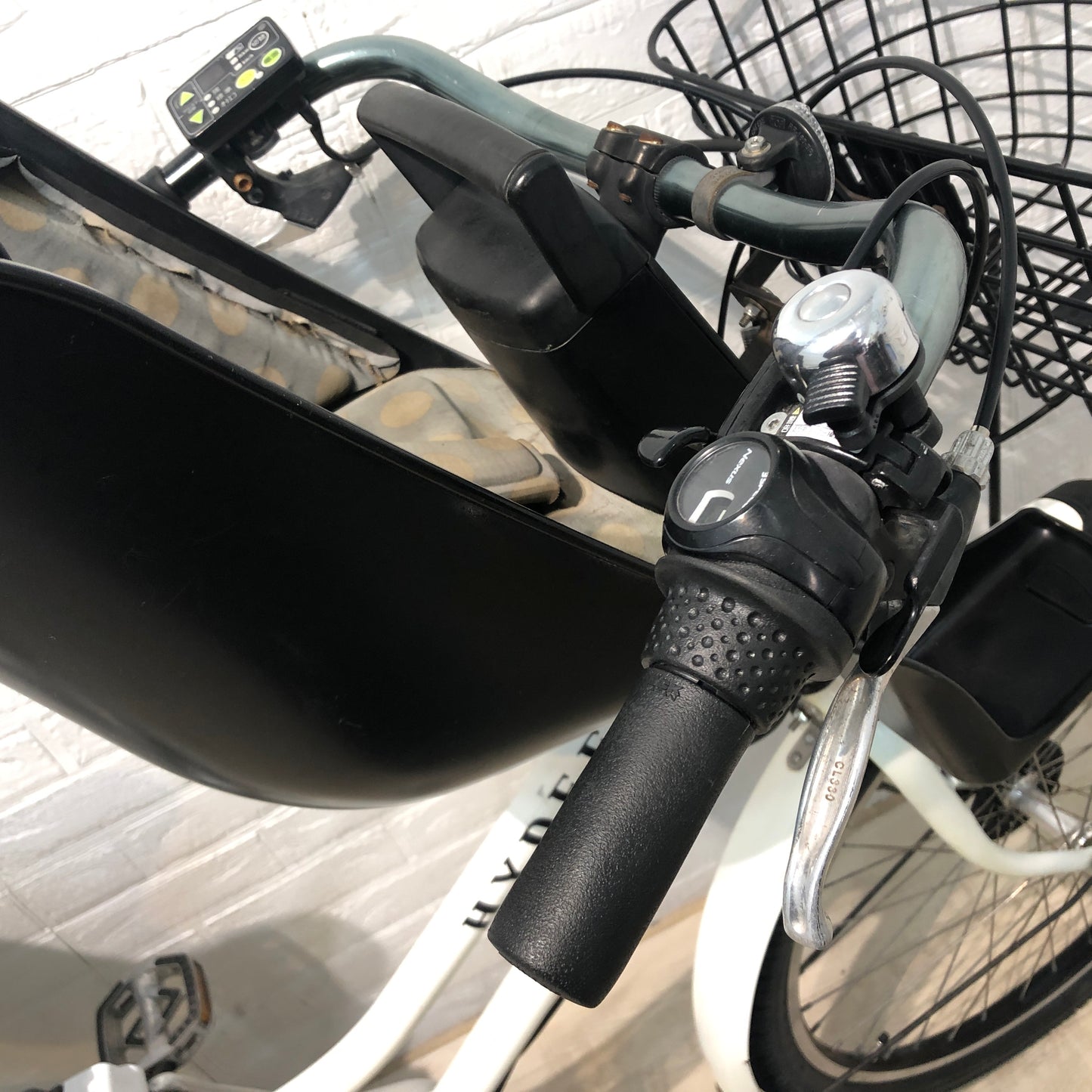 ブリヂストン HYDEE 2 ハイディ ツー ホワイト 26インチ YN096 【中古車】