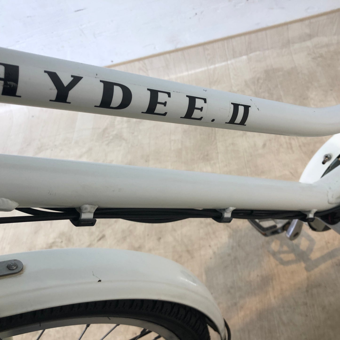 ブリヂストン HYDEE 2 ハイディ ツー ホワイト 26インチ YN096 【中古車】