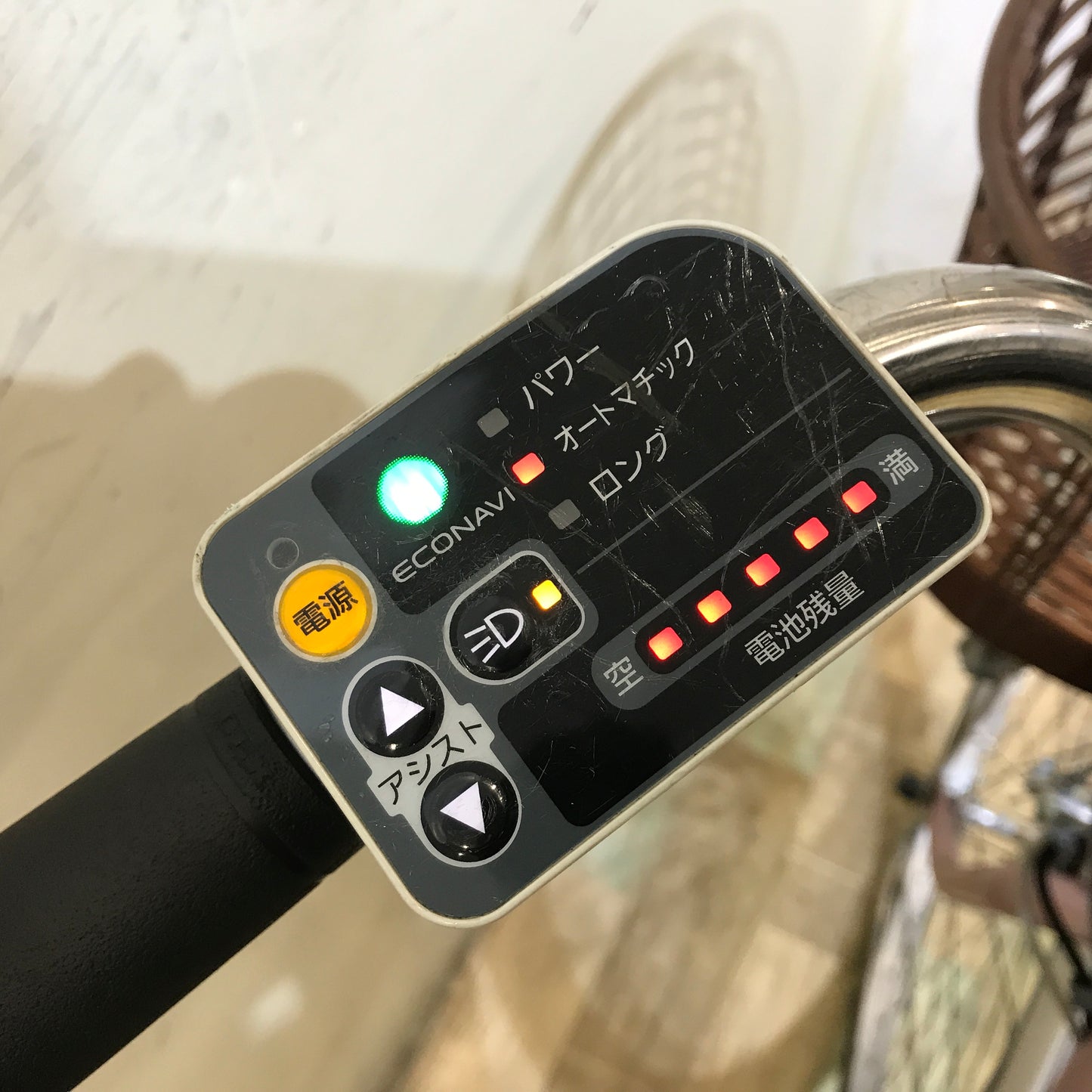 パナソニック ビビ ライト U ピンク 24インチ KP099  【中古車】
