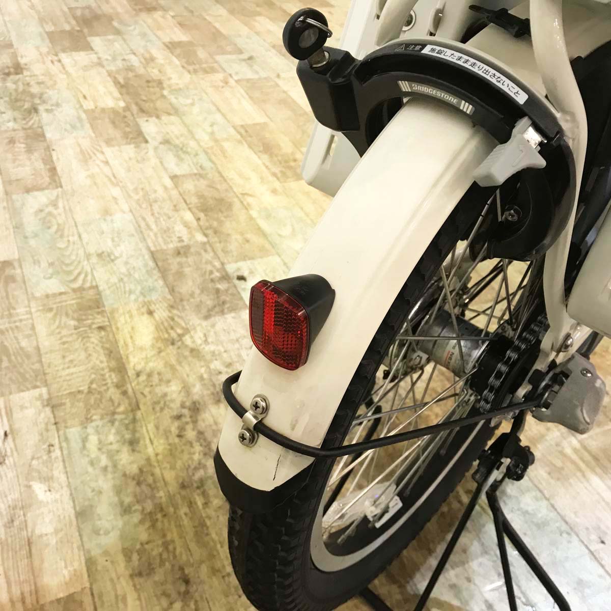 ブリヂストン bikke POLAR e ビッケ ポーラー イー ホワイト 20インチ KY140 【中古車】