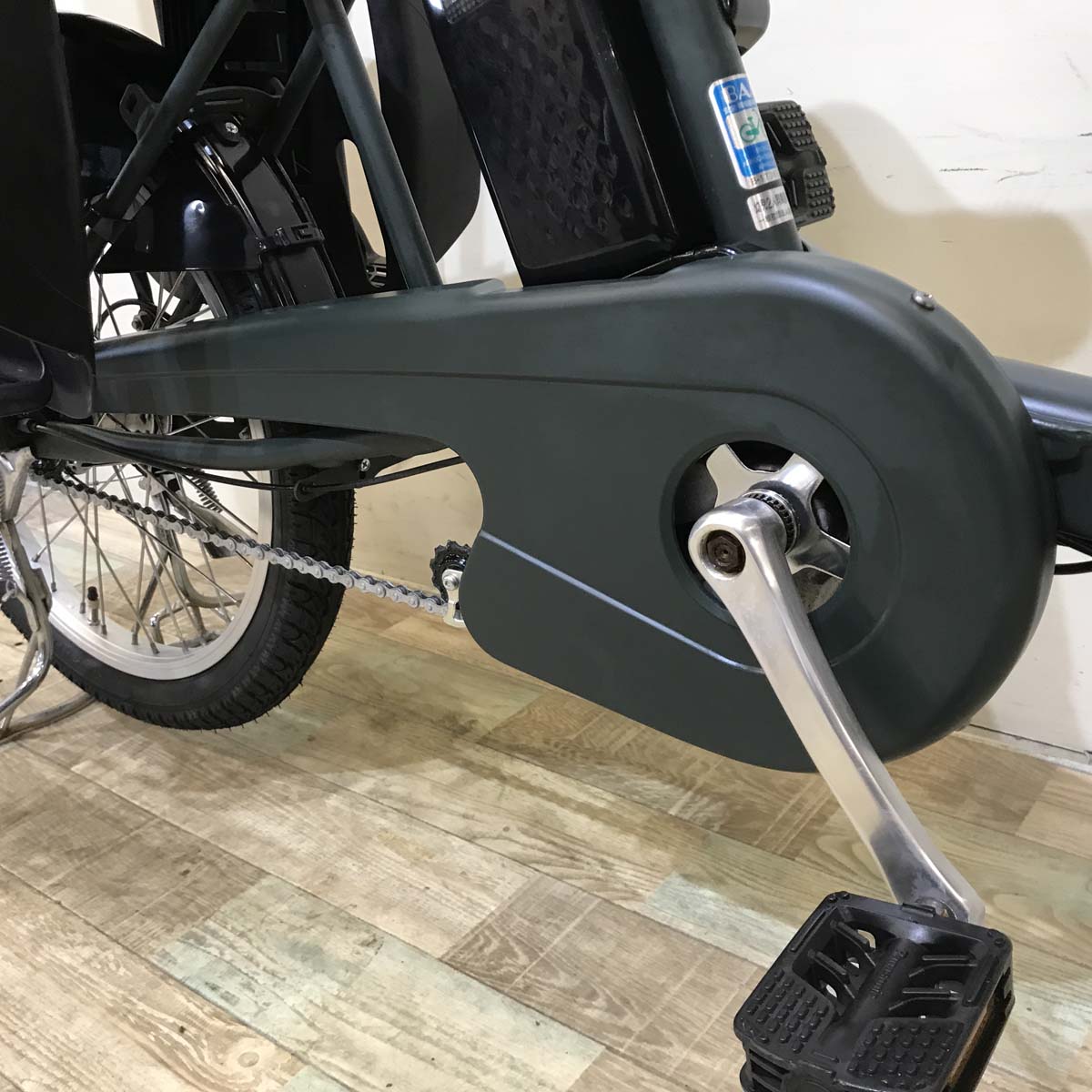 パナソニック ギュット ミニ DX カーキ 20インチ KU063【中古車】