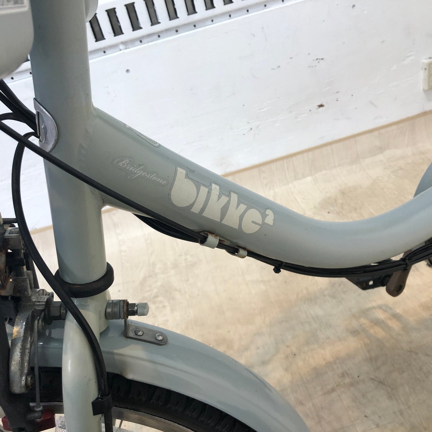 ブリヂストン bikke 2 e ビッケ ツー イー グレー 20インチ YN098 【中古車】