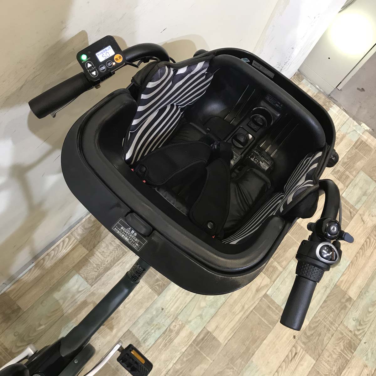 パナソニック ギュット ミニ DX カーキ 20インチ KU063【中古車】