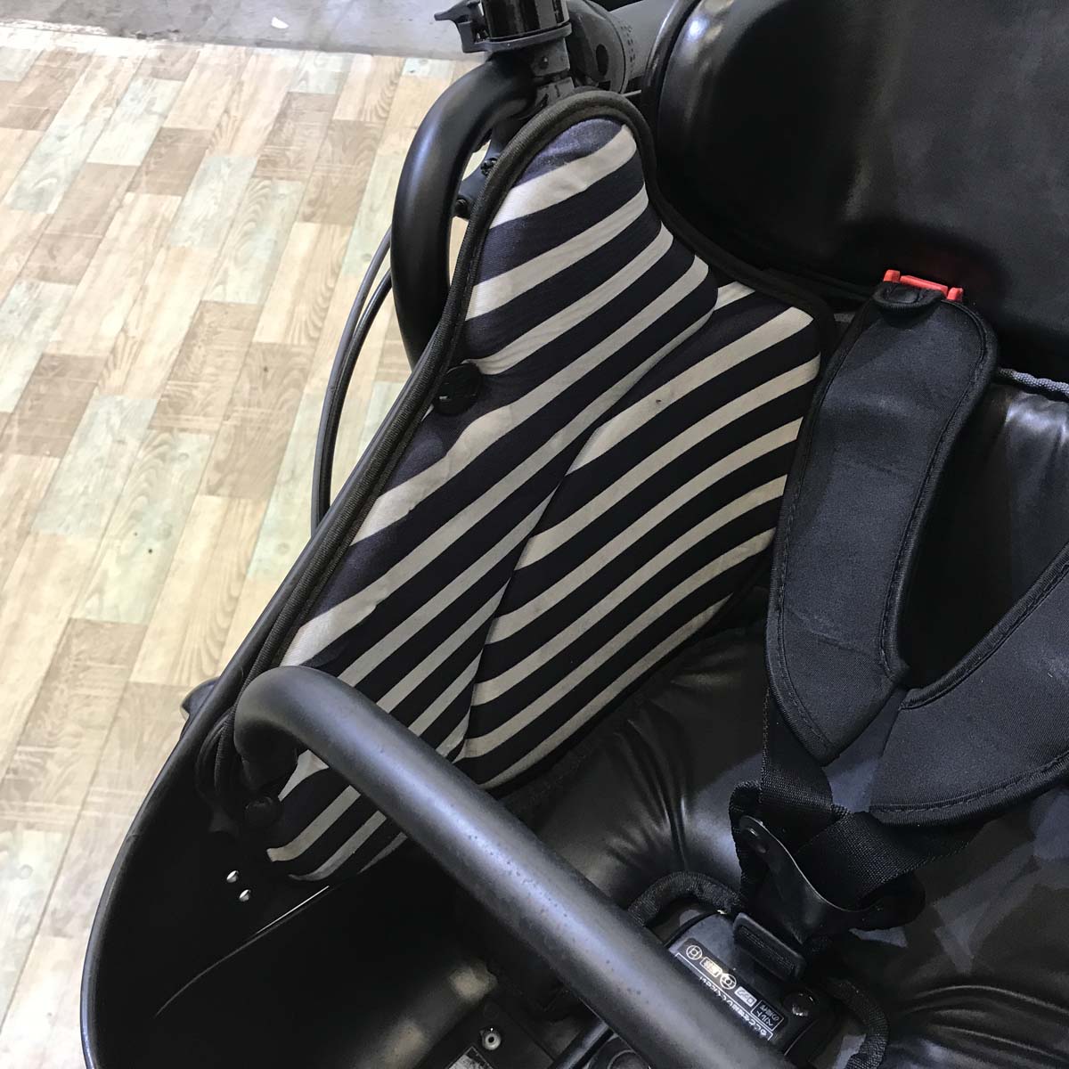 パナソニック ギュット ミニ DX カーキ 20インチ KU063【中古車】