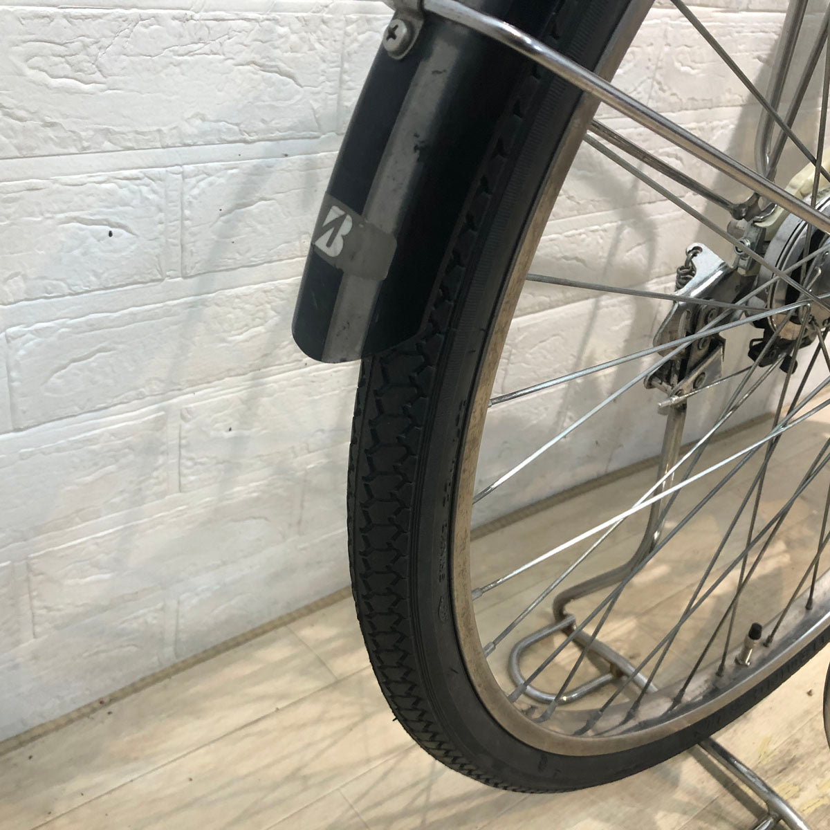 ブリヂストン アシスタ ホワイト 26インチ YX077 【中古車】