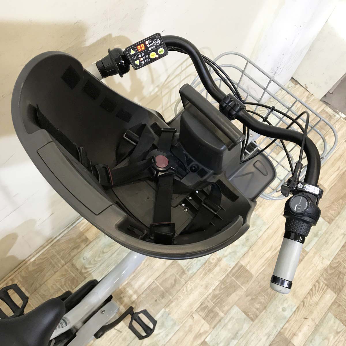 ブリヂストン ビッケ2e グレー 20インチ KI061 【中古車】