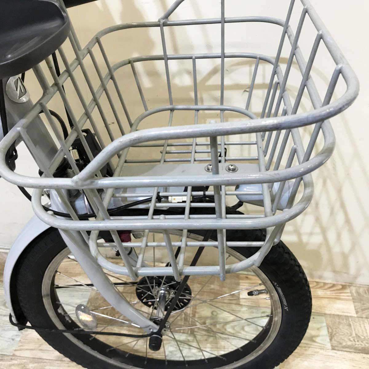 中古電動自転車 ブリヂストン ビッケ2e グレー 20インチ KI061