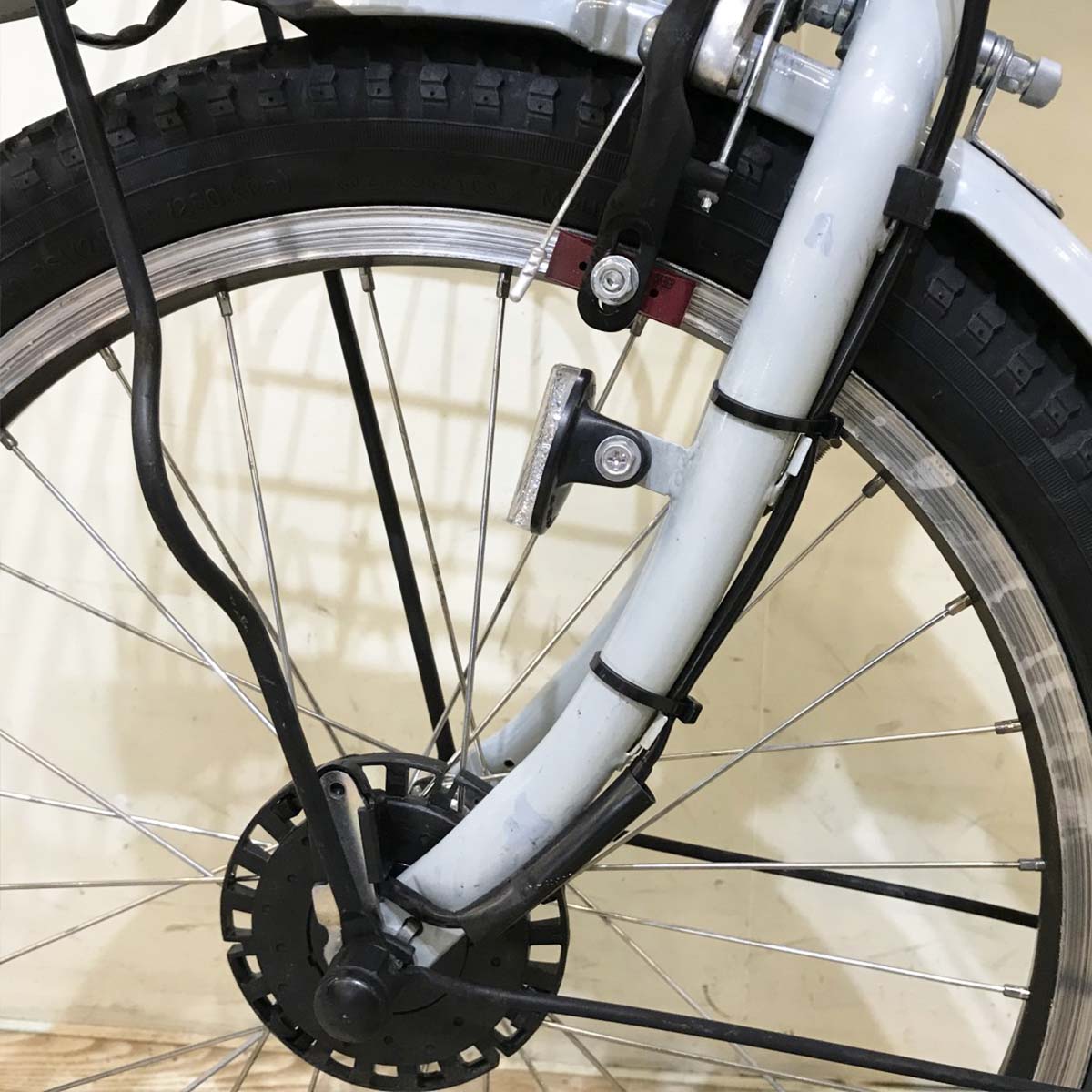 ブリヂストン ビッケ2e グレー 20インチ KI061 【中古車】