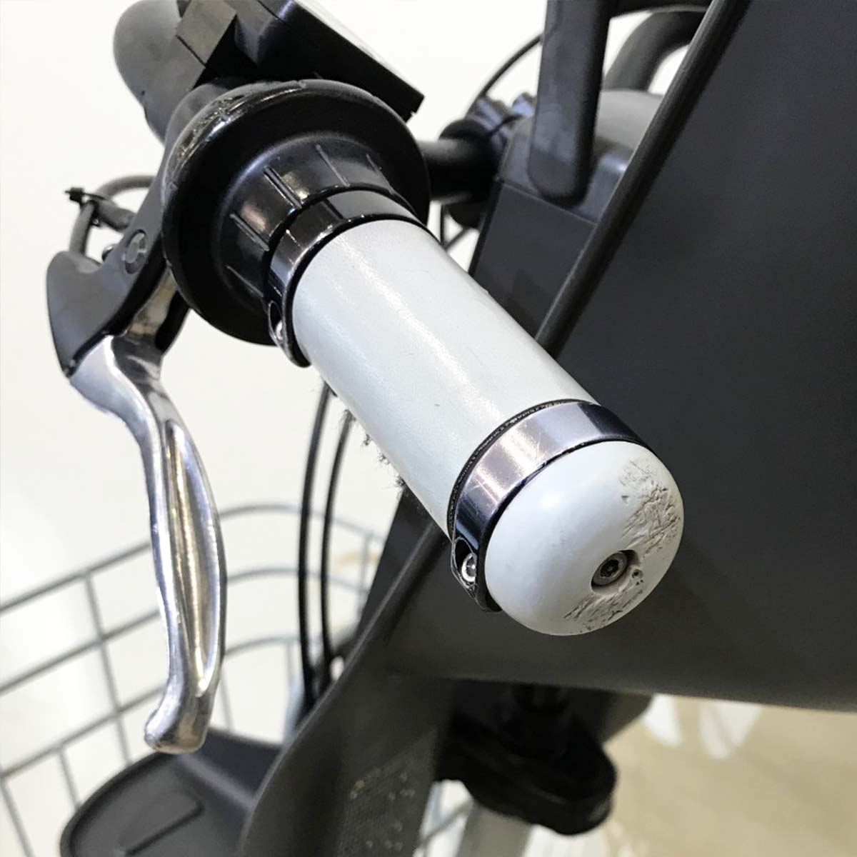 中古電動自転車 ブリヂストン ビッケ2e グレー 20インチ KI061